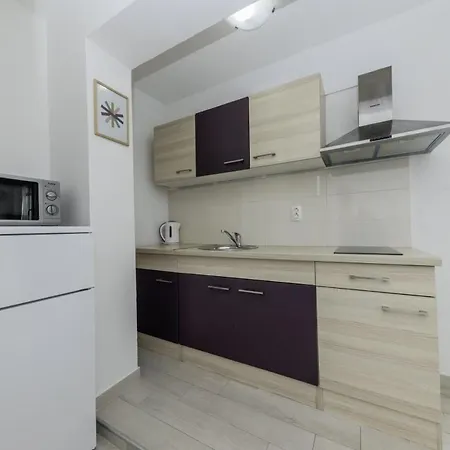 Lavel In - Mittel-dalmatien * Trogir